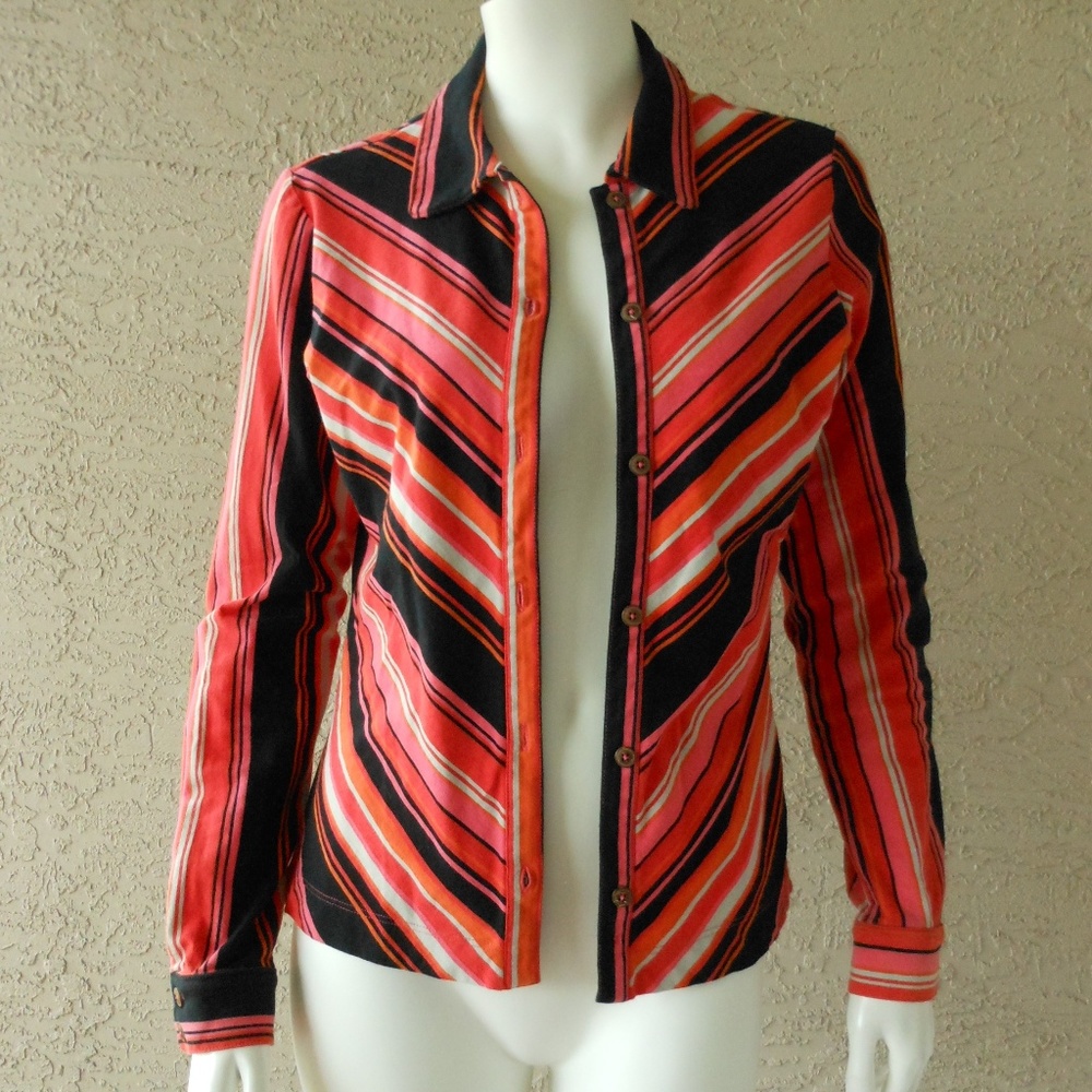 WATER GIRL Button Front Active Shirt